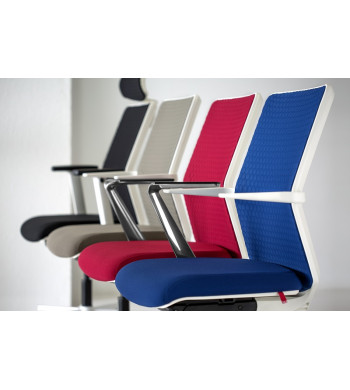 EQUIS TAPIZADA ESTRUCTURA NEGRA